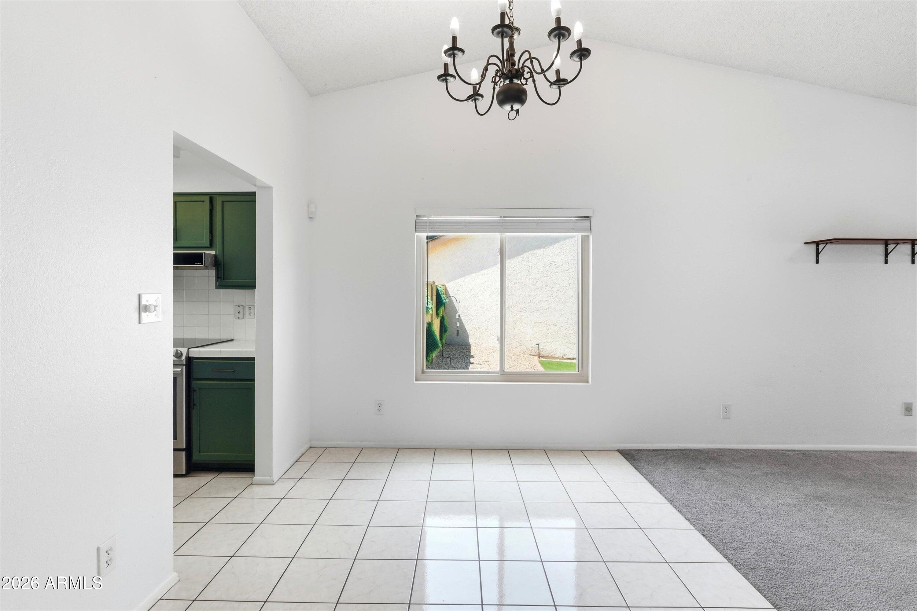 2610 West Hearn Road Phoenix, AZ 85023 - Photo 8 of 25 Dining room