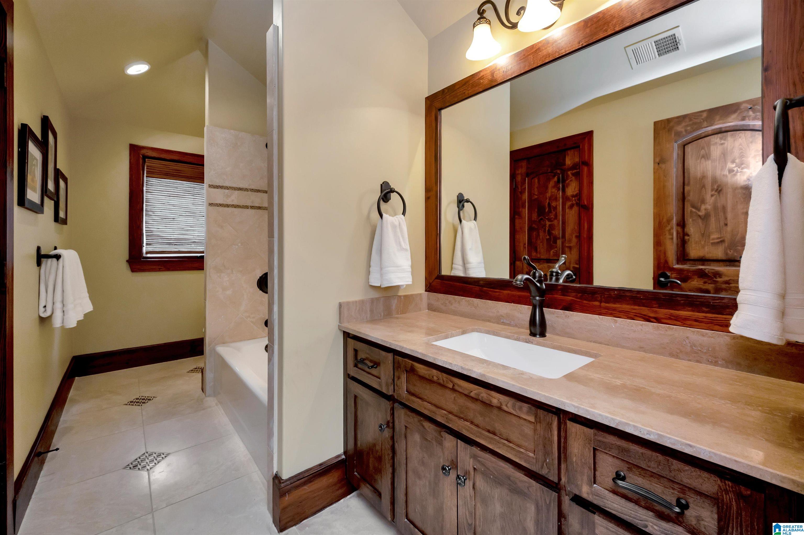 2436 Glasscott Point Birmingham, AL 35226 - Photo 20 of 49