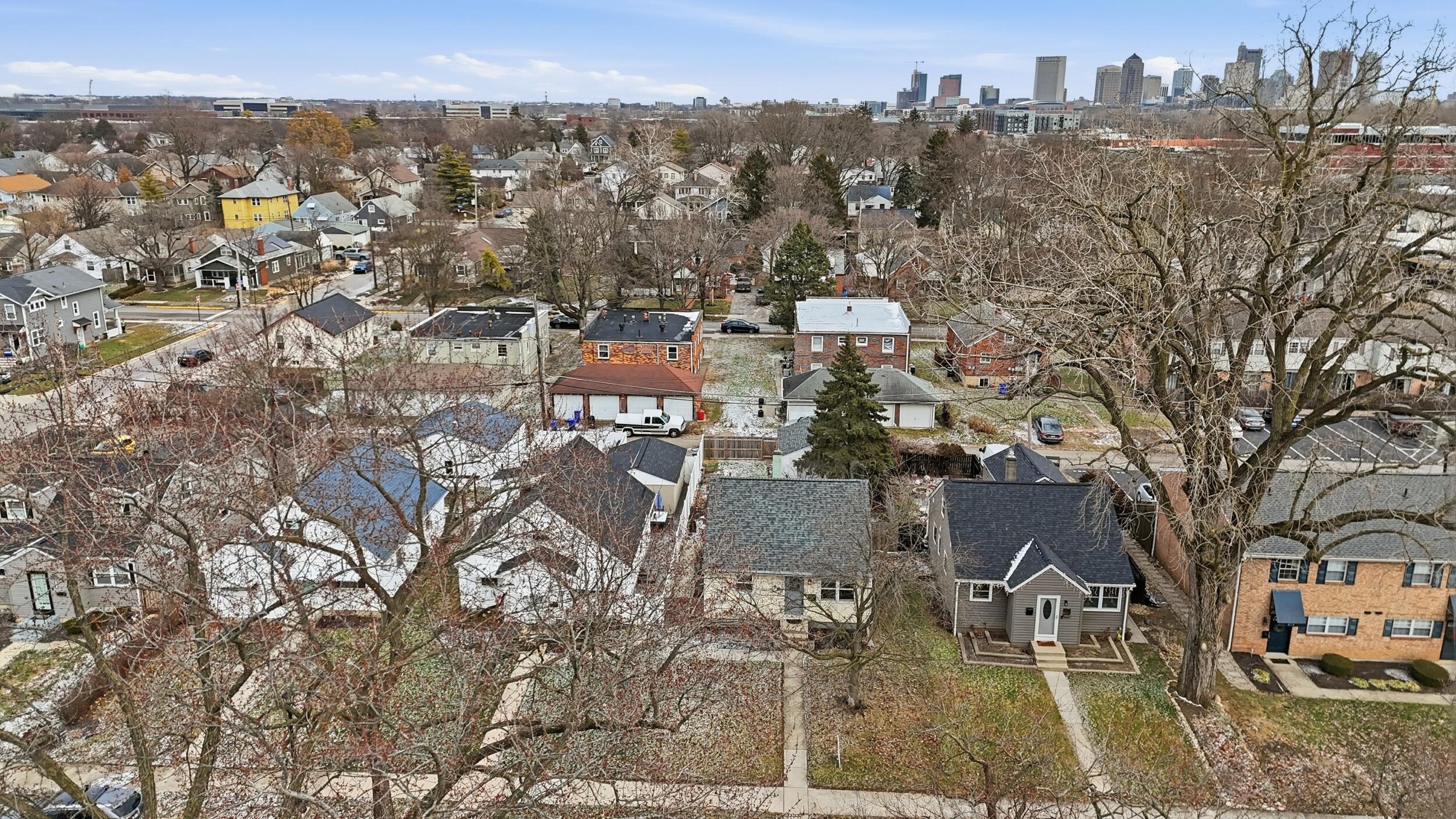 860 Palmer Road Columbus, OH 43212 - Photo 29 of 36 East to downtown