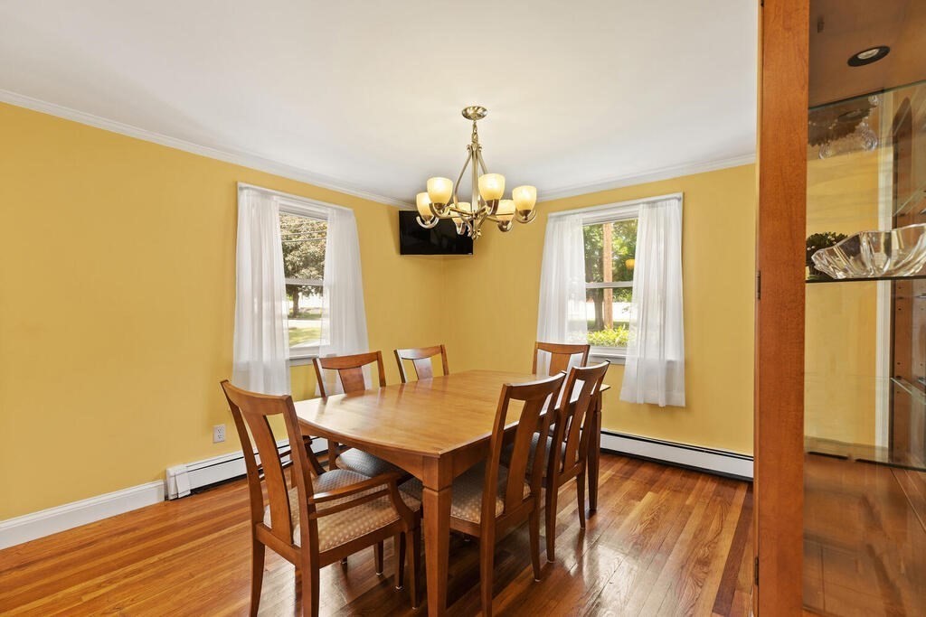 23 Slayton Road Melrose, MA 02176 - Photo 12 of 28 Gallery Image 12