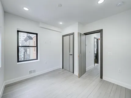 $710,000 | 133 Clifton Place, Unit 3, Jersey City, NJ 07304