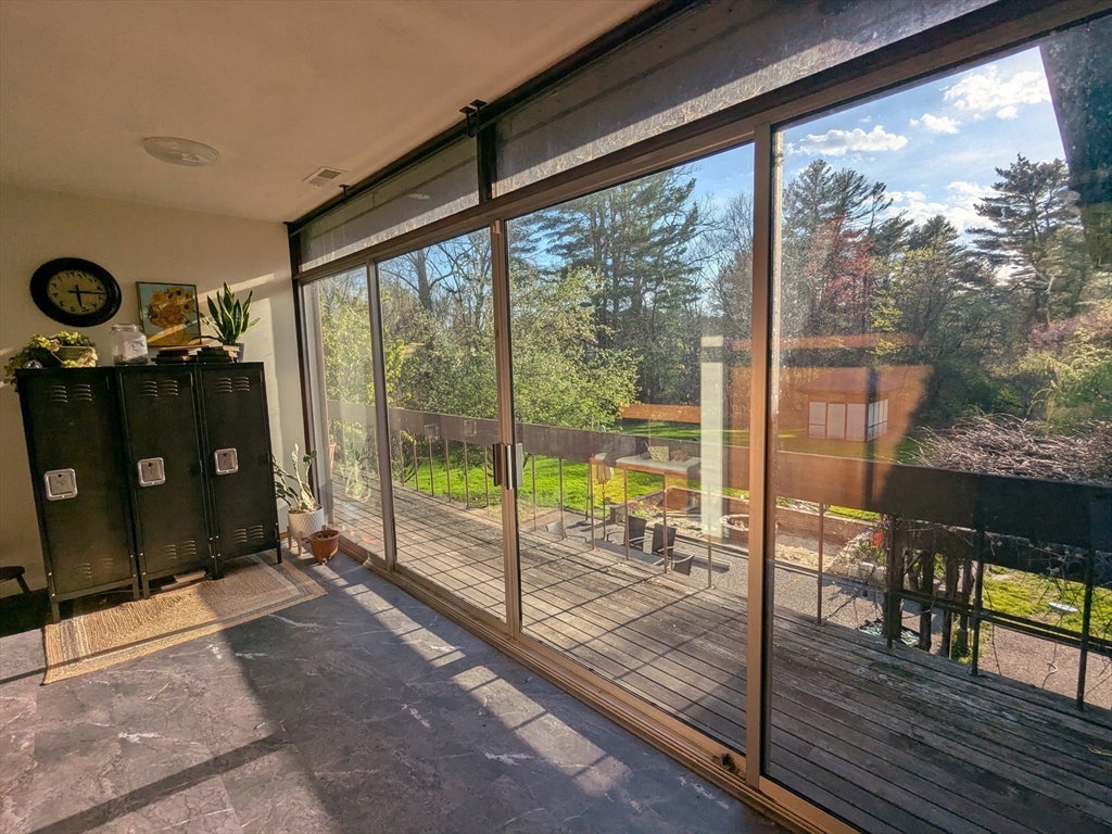 470 South Street Needham, MA 02492 - Photo 6 of 34