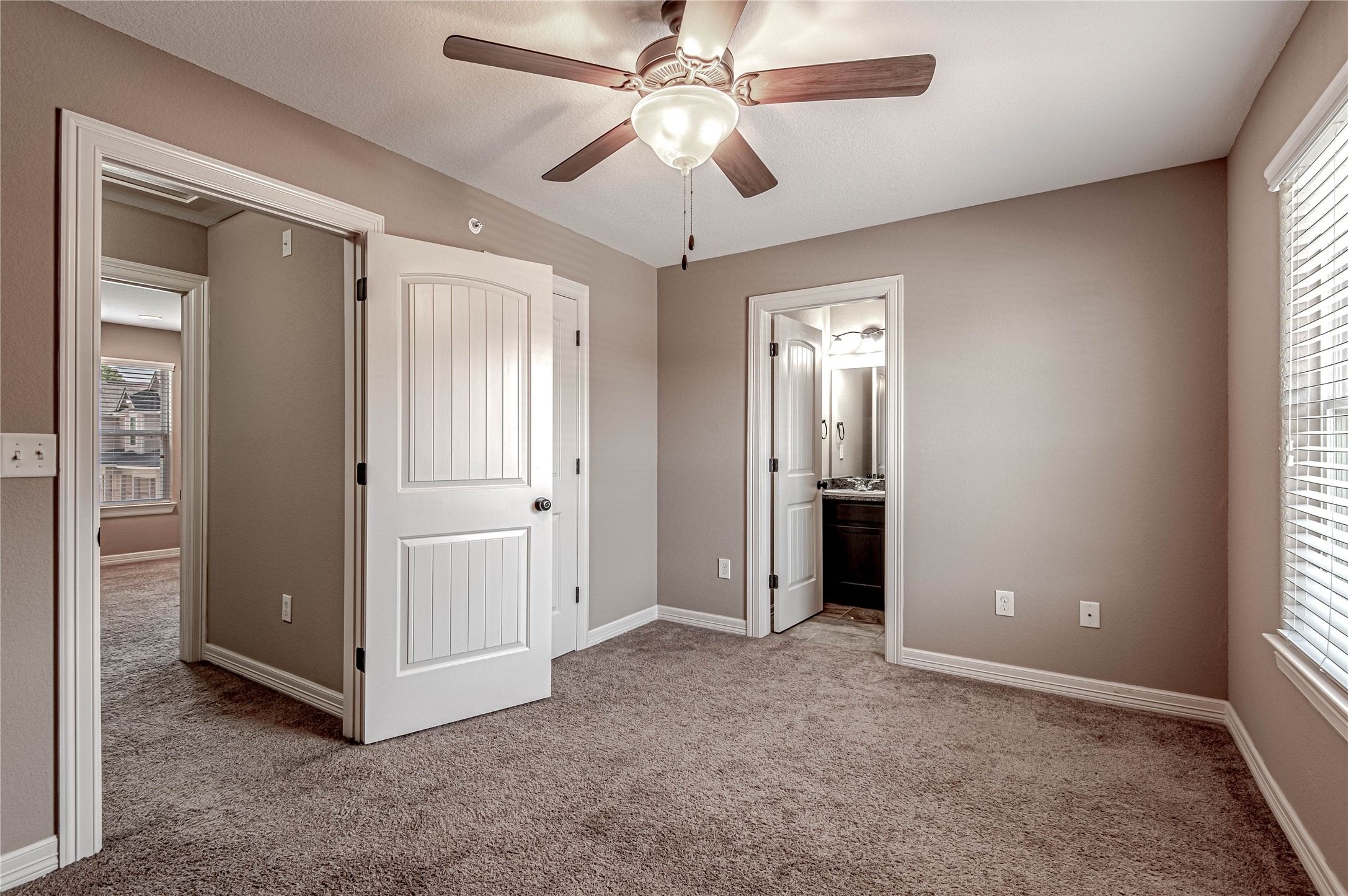 2002 20th Street, Unit 603 Huntsville, TX 77340 - Photo 20 of 23