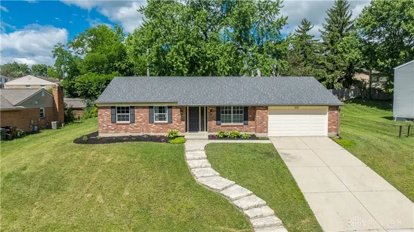 $275,000 | 1031 Crestwood Hills Drive, Vandalia, OH 45377