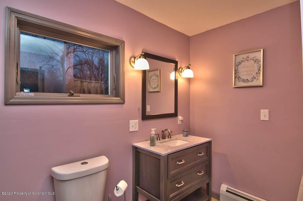 207 Arnolds Road Jermyn, PA 18433 - Photo 12 of 29 Gallery Image 12