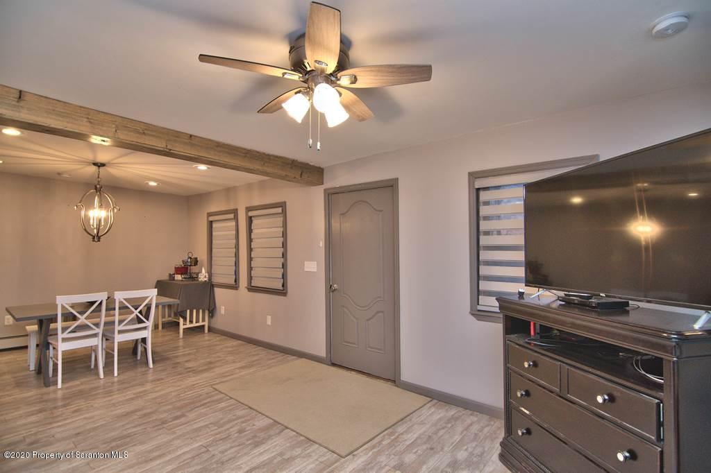 207 Arnolds Road Jermyn, PA 18433 - Photo 2 of 29 Gallery Image 2