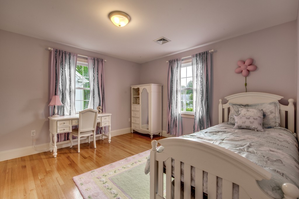 93 School Street Lexington, MA 02421 - Photo 17 of 29