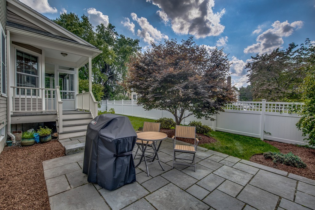 93 School Street Lexington, MA 02421 - Photo 26 of 29