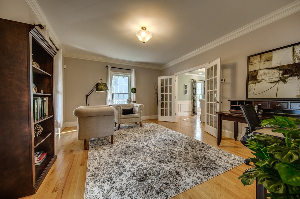 93 School Street Lexington, MA 02421 - Photo 7 of 29