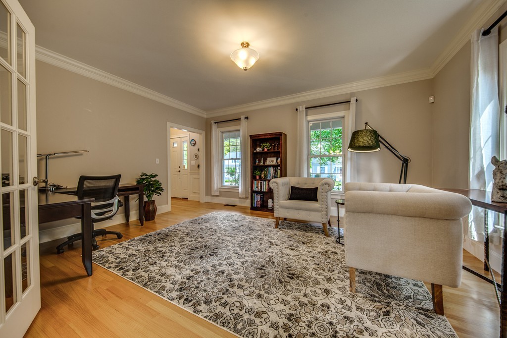 93 School Street Lexington, MA 02421 - Photo 8 of 29
