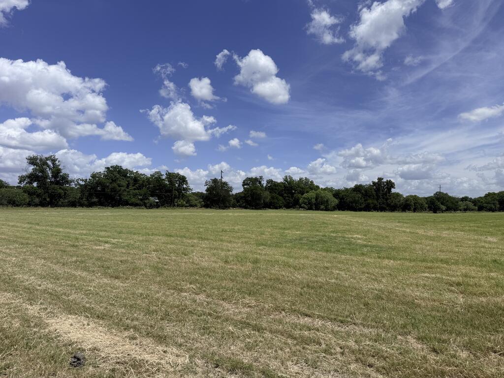 56 Pankratz Road Comfort, TX 78013 - Photo 3 of 5 Gallery Image 3