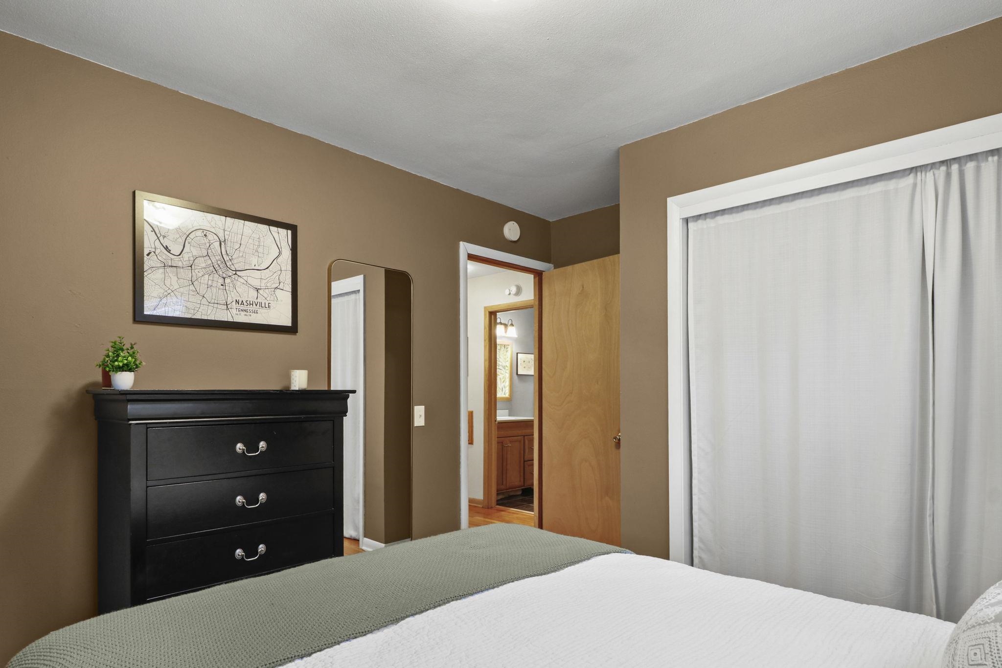 914 Nancy Lane Madison, WI 53704 - Photo 12 of 35