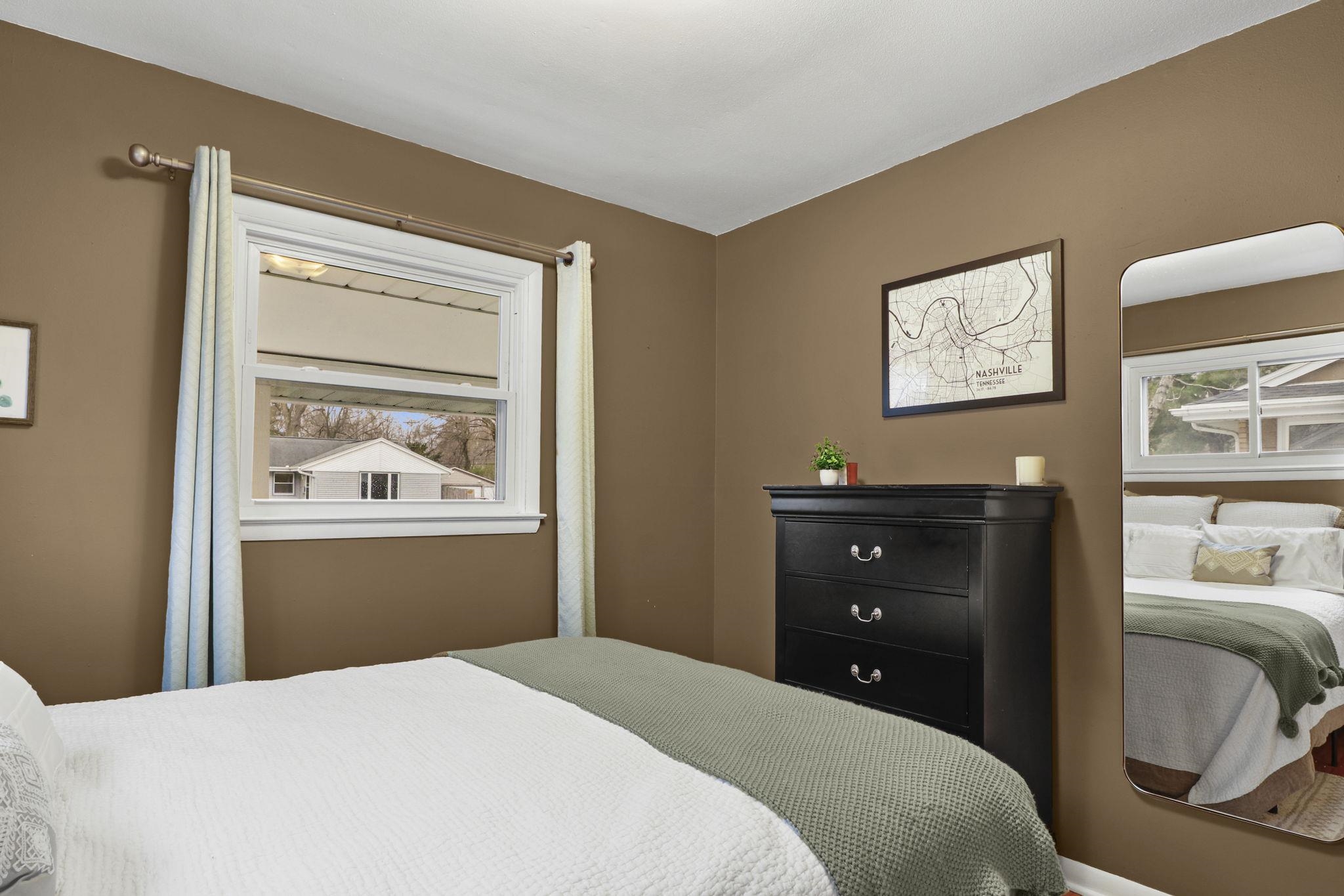 914 Nancy Lane Madison, WI 53704 - Photo 13 of 35