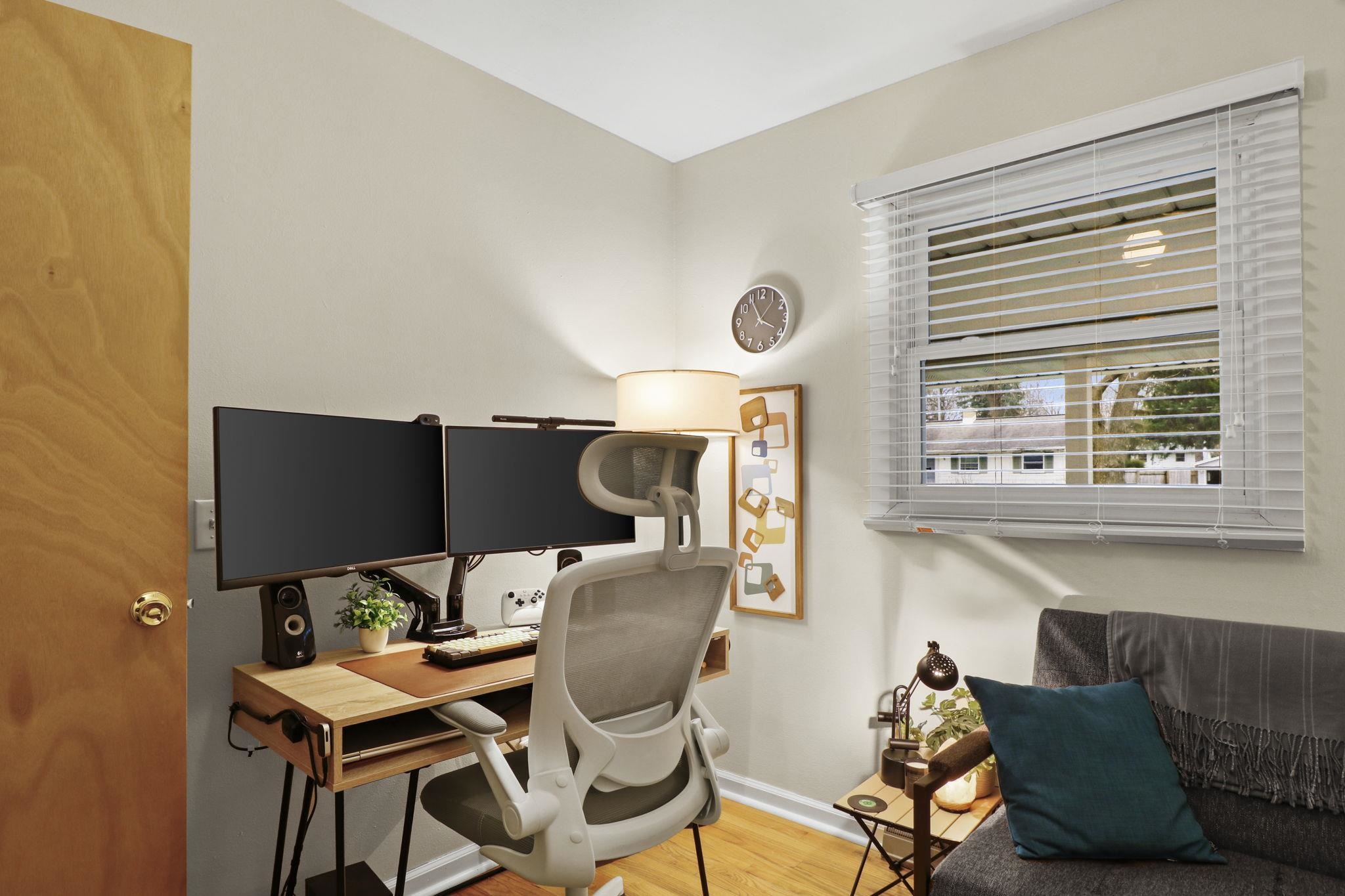 914 Nancy Lane Madison, WI 53704 - Photo 18 of 35