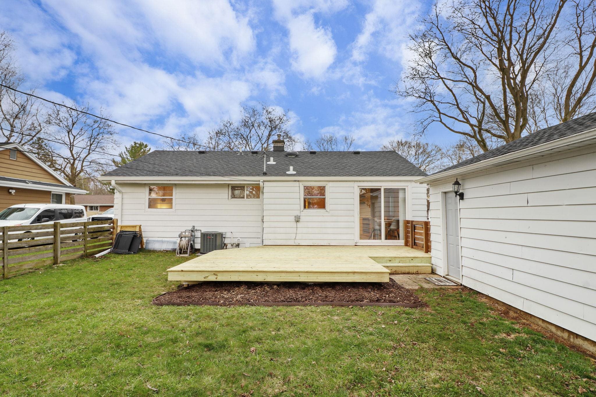 914 Nancy Lane Madison, WI 53704 - Photo 28 of 35
