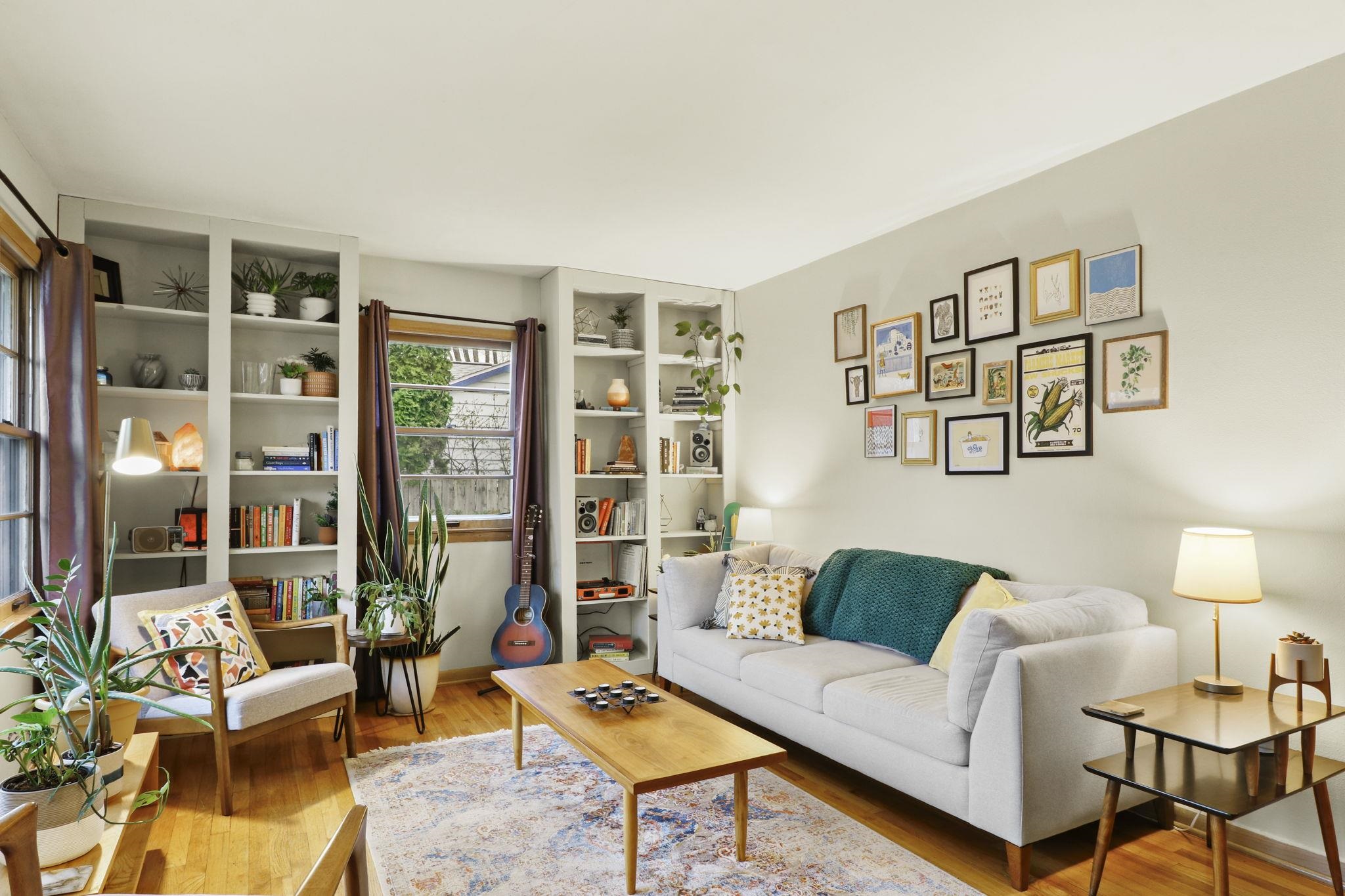 914 Nancy Lane Madison, WI 53704 - Photo 3 of 35