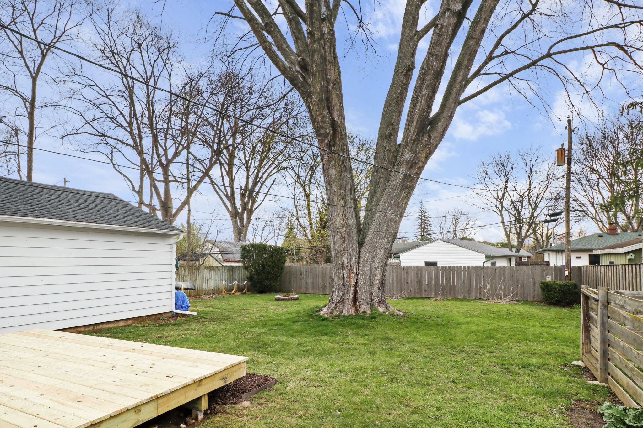 914 Nancy Lane Madison, WI 53704 - Photo 31 of 35