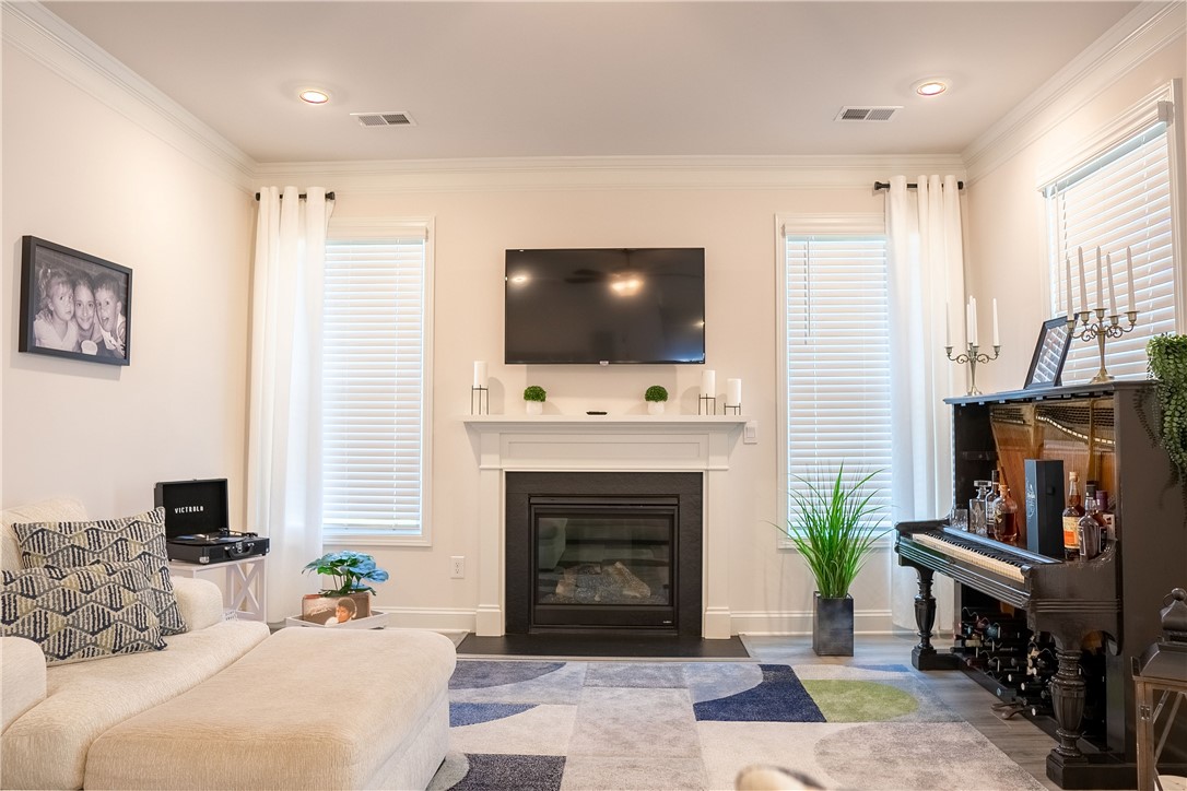 200 Sweet Hill Road Anderson, SC 29621 - Photo 4 of 35 Gas Fireplace