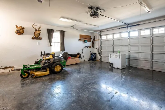 $369,000 | 154 Gracyn Lane, Thomasville, NC 27360