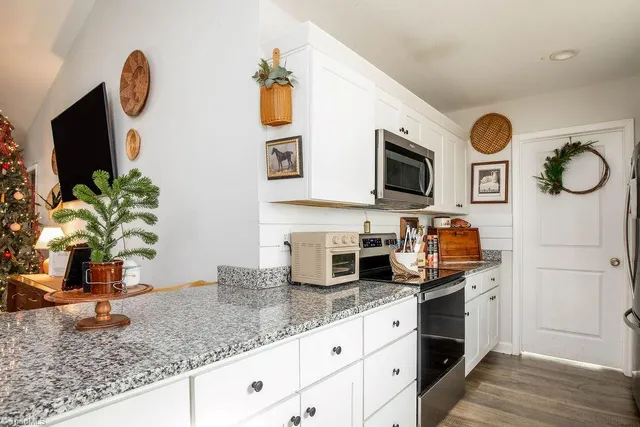 $369,000 | 154 Gracyn Lane, Thomasville, NC 27360