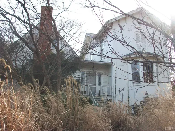 $995,000 | 55 High Meadows Lane, Scottsville, VA 24590