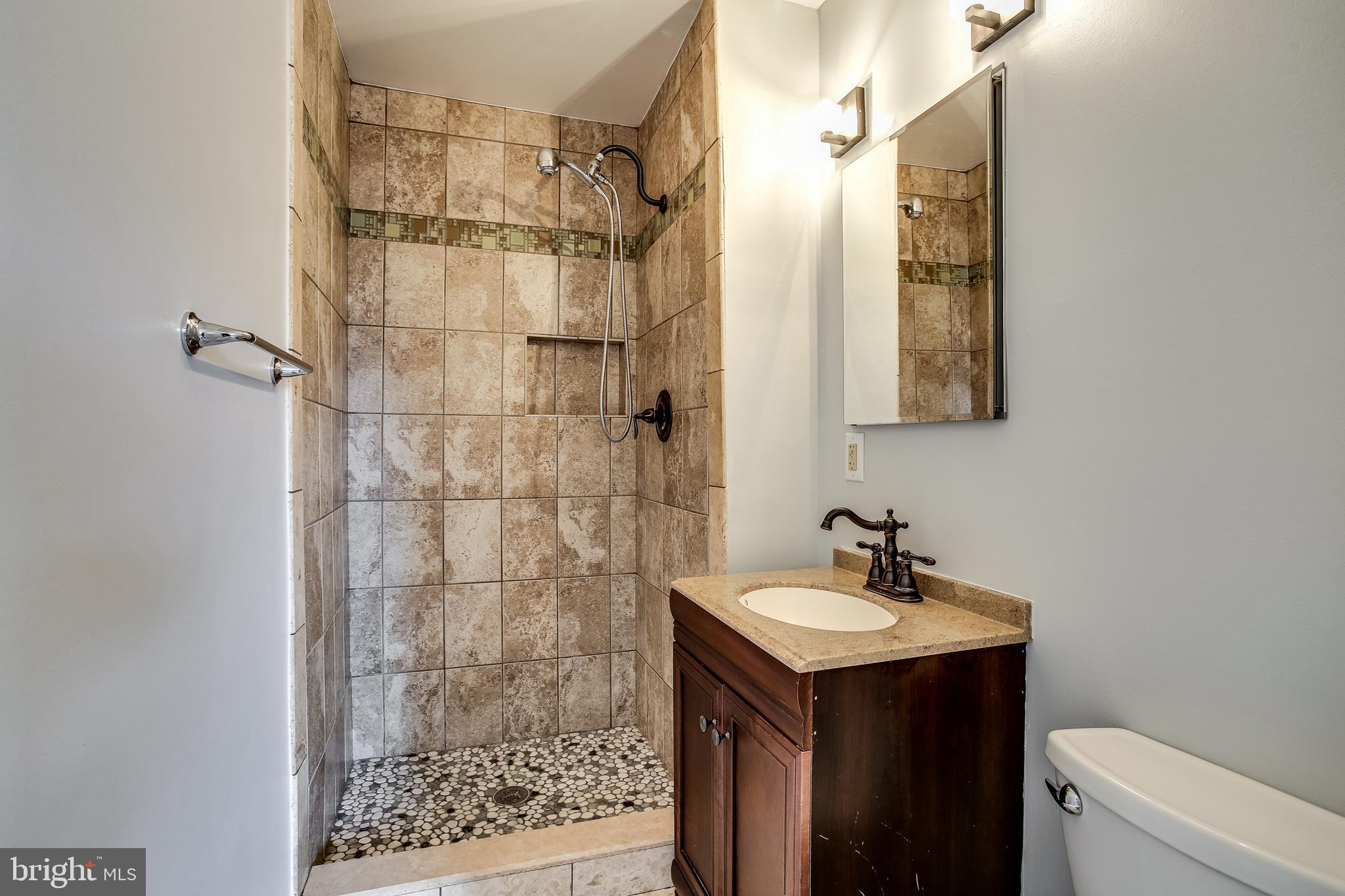 2356 Sun Valley Circle, Unit 2F Silver Spring, MD 20906 - Photo 19 of 31 master bath