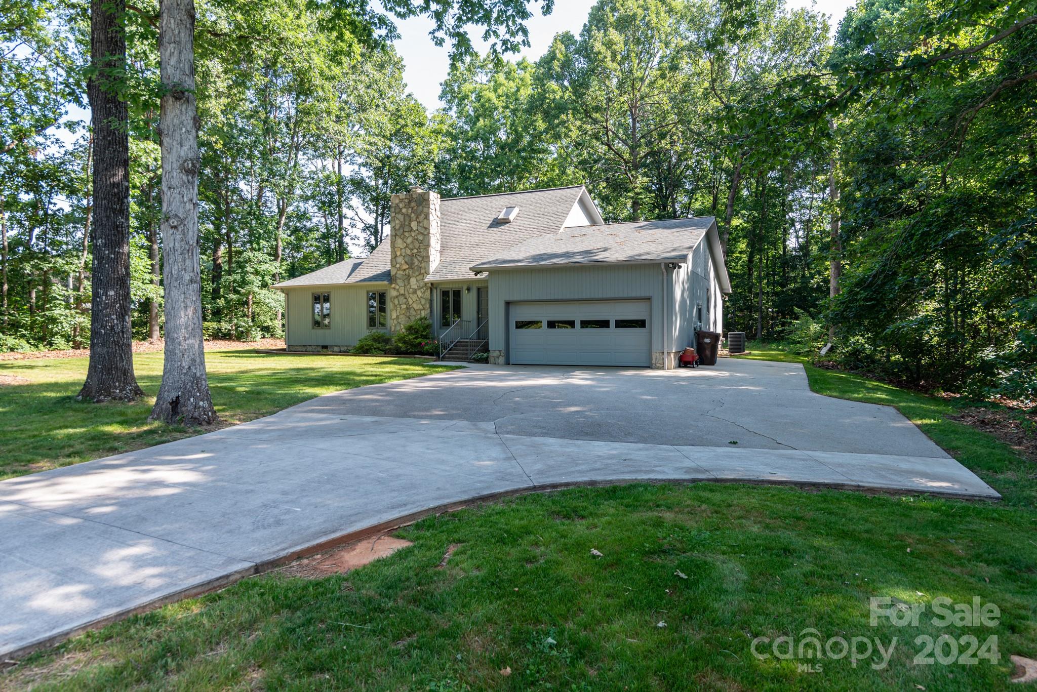 4438 River Road Hickory, NC 28602 - Photo 21 of 26 a view of yard with tree in front of it