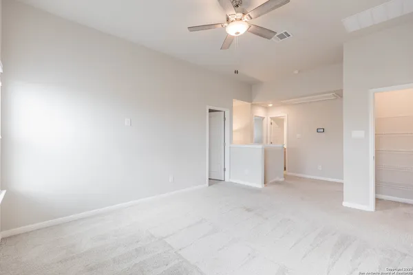 $2,600 | 13221 Badlands Way, St. Hedwig, TX 78152