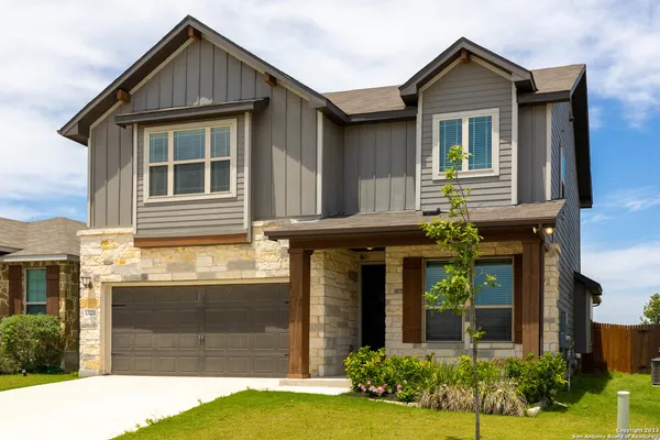 $2,600 | 13221 Badlands Way, St. Hedwig, TX 78152
