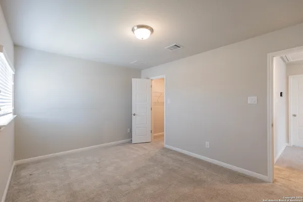 $2,600 | 13221 Badlands Way, St. Hedwig, TX 78152