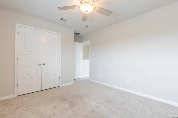 $2,600 | 13221 Badlands Way, St. Hedwig, TX 78152