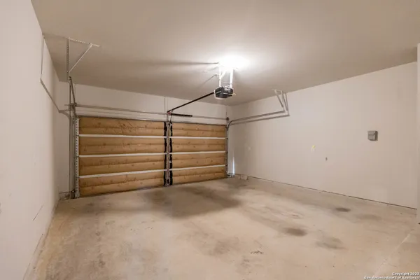 $2,600 | 13221 Badlands Way, St. Hedwig, TX 78152
