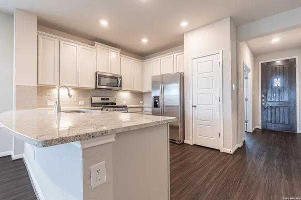 $2,600 | 13221 Badlands Way, St. Hedwig, TX 78152