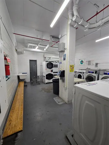 $2,927 | 34-12 113th Street, Unit 8G | North Corona