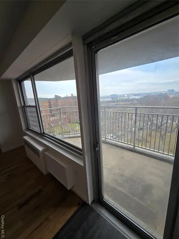 $2,927 | 34-12 113th Street, Unit 8G | North Corona