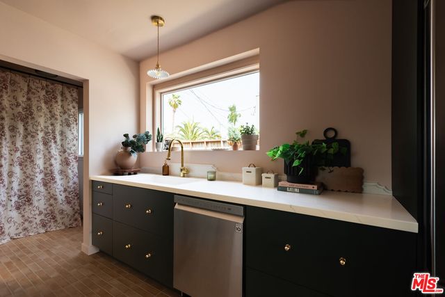 $1,302,000 | 5661 Pickford Street, Los Angeles, CA 90019