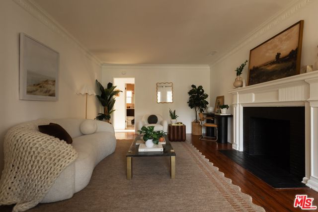 $1,302,000 | 5661 Pickford Street, Los Angeles, CA 90019