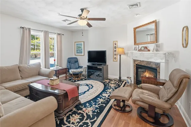 $375,000 | 200 Roger Williams Avenue, Unit 201, East Providence, RI 02916