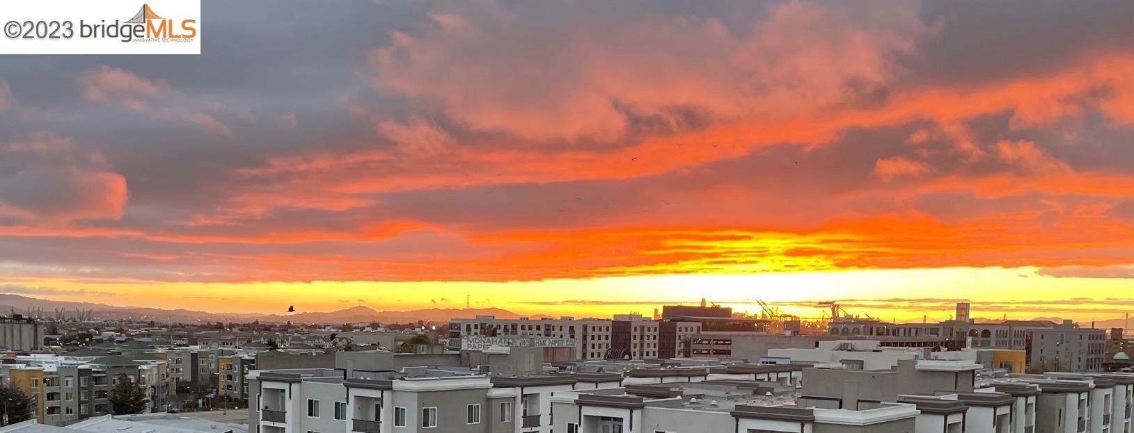 311 Oak Street, Unit PH27 Oakland, CA 94607 - Photo 3 of 21 a view of a city