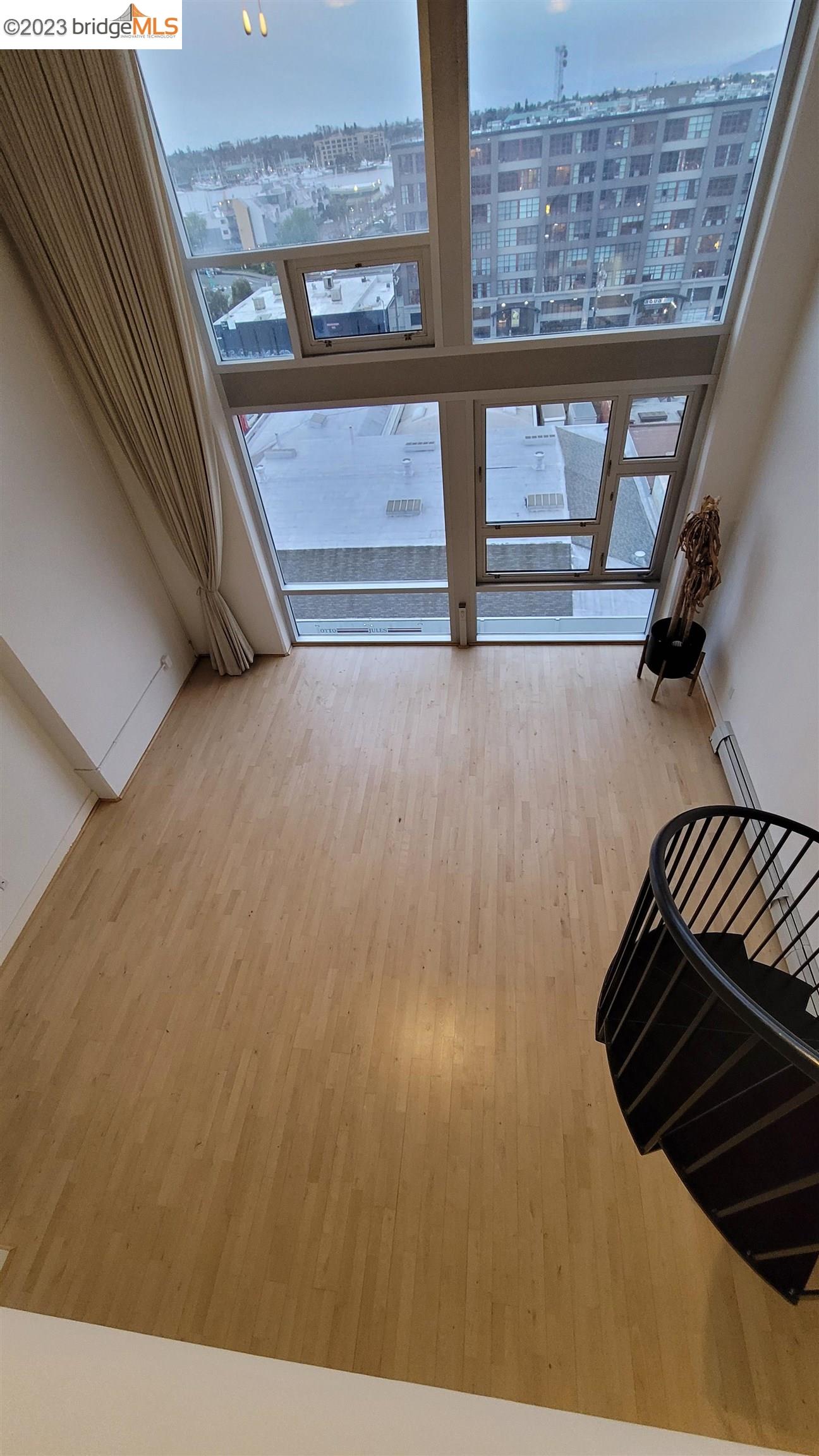 311 Oak Street, Unit PH27 Oakland, CA 94607 - Photo 9 of 21