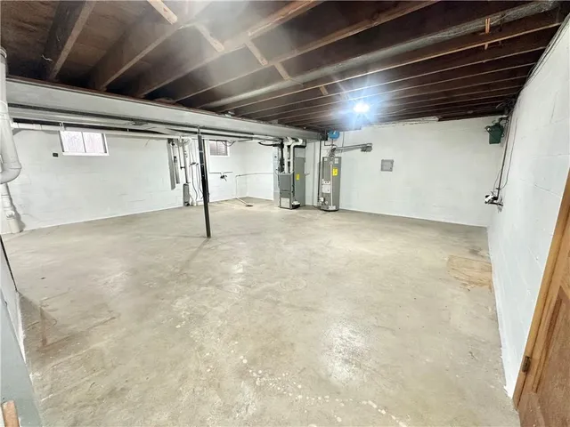 $229,000 | 2500 Lynnrose Drive, Irwin, PA 15642