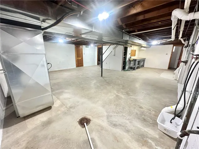 $229,000 | 2500 Lynnrose Drive, Irwin, PA 15642