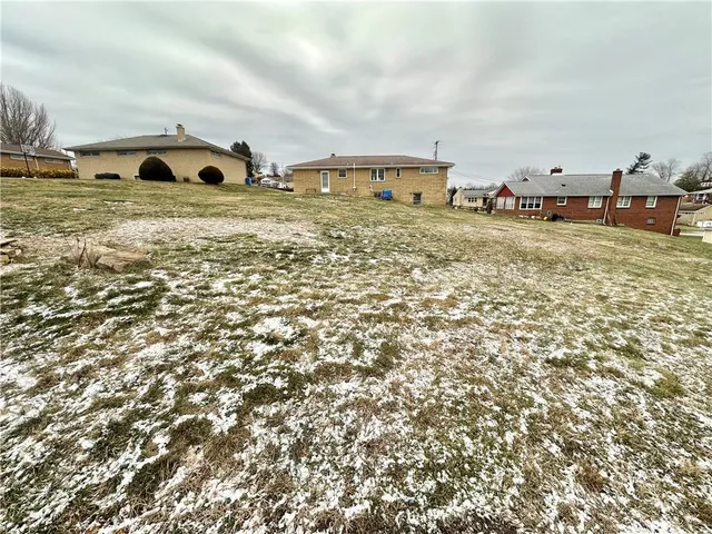 $229,000 | 2500 Lynnrose Drive, Irwin, PA 15642