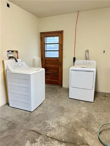 $229,000 | 2500 Lynnrose Drive, Irwin, PA 15642