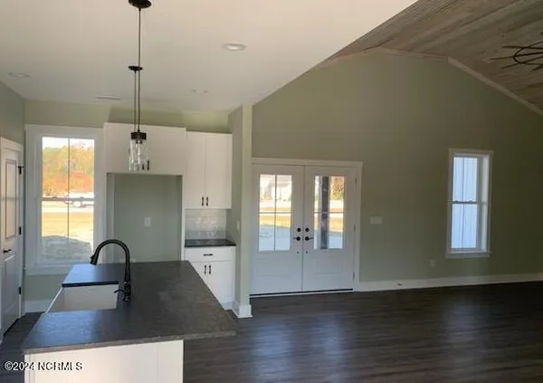 $459,500 | 970 Winfield Lane, Pinetown, NC 27865