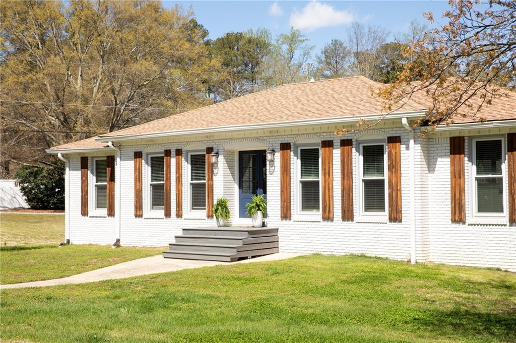 1724 Milford Church Road Southwest Marietta, GA 30008 - Photo 2 of 38