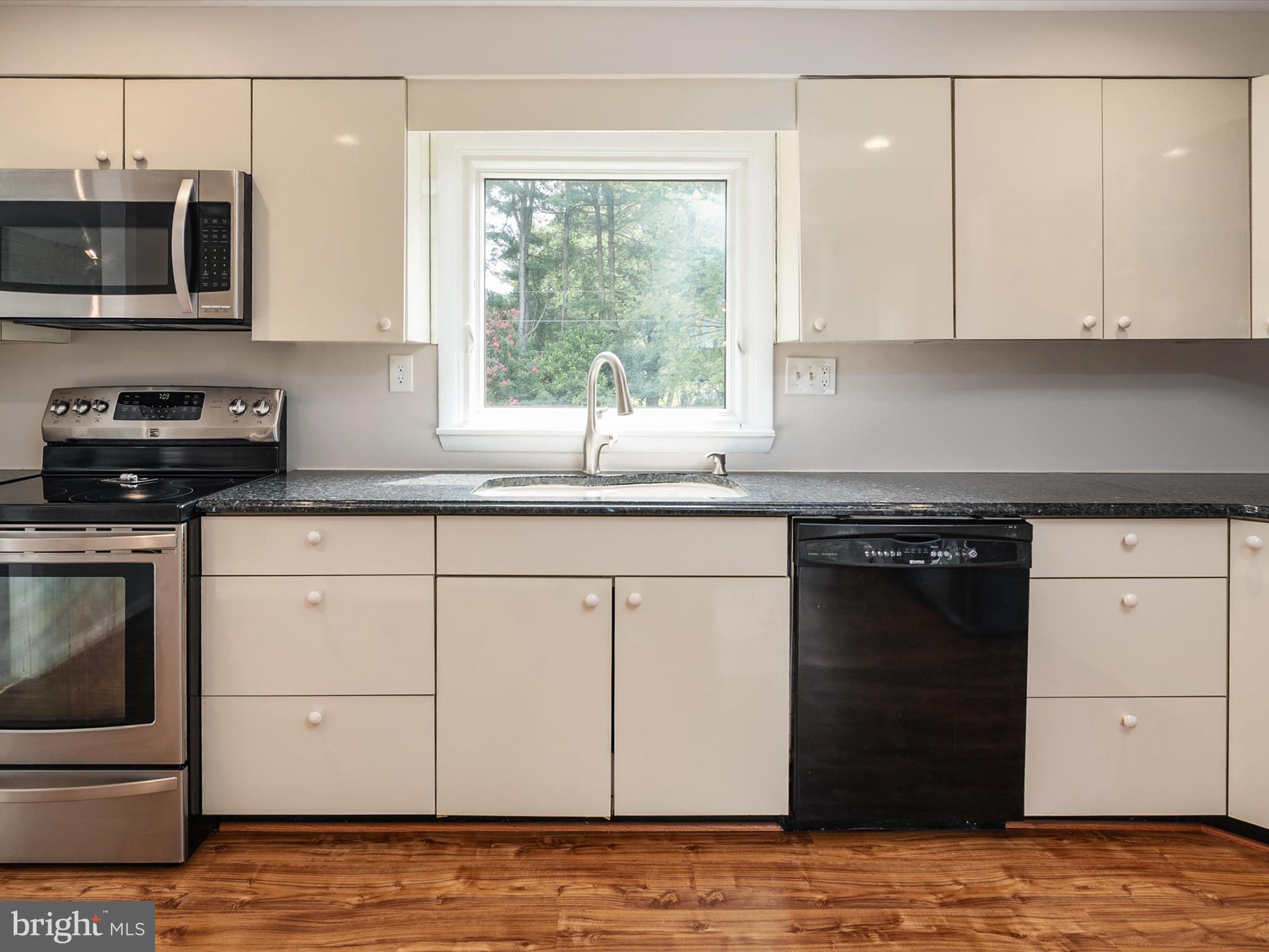 2829 Southview Road Ellicott City, MD 21042 - Photo 16 of 38 Gallery Image 16