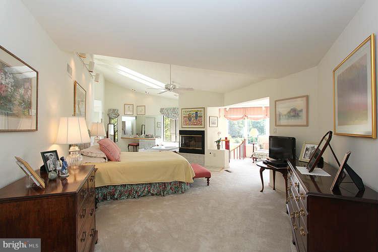 11578 Lake Newport Road Reston, VA 20194 - Photo 19 of 30 Bedroom (Master)