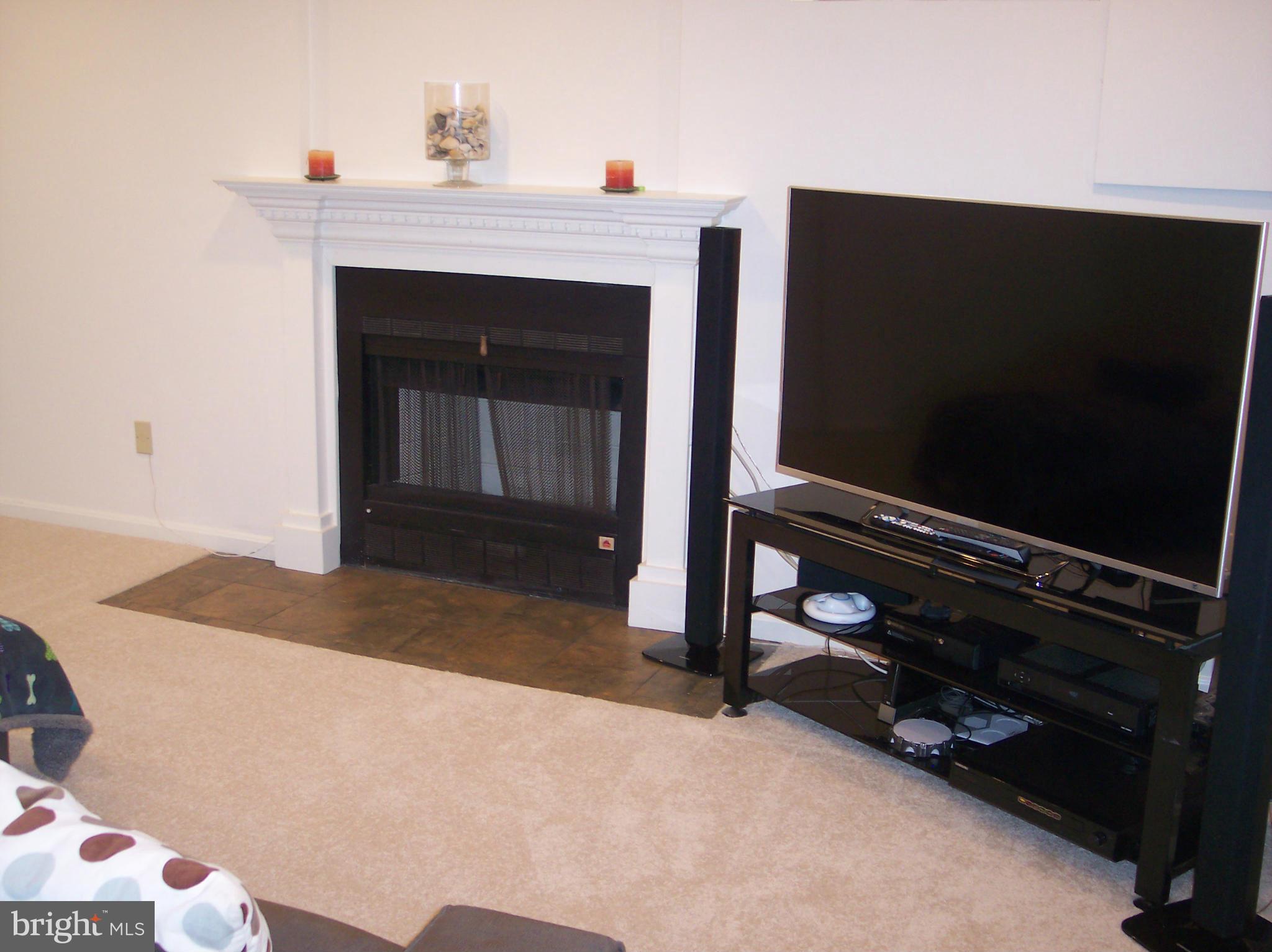 5657 Ridge View Drive Alexandria, VA 22310 - Photo 13 of 19 Family Room