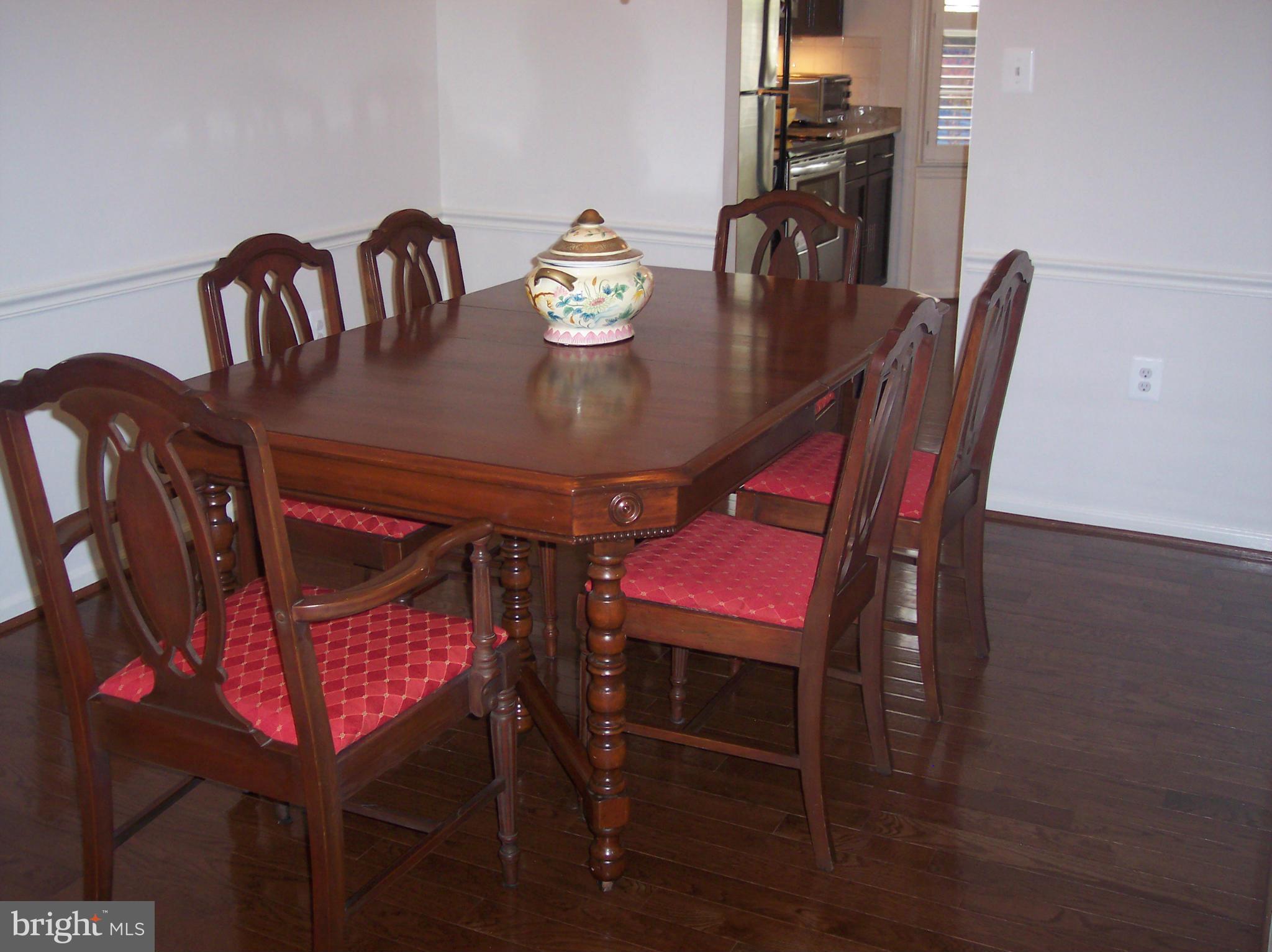 5657 Ridge View Drive Alexandria, VA 22310 - Photo 4 of 19 Dining Room